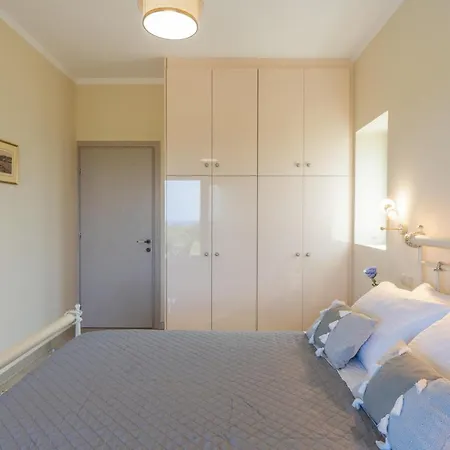 Villa Aleli With Tennis Court *