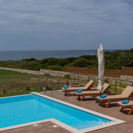 Aleli With Tennis Court Villa *