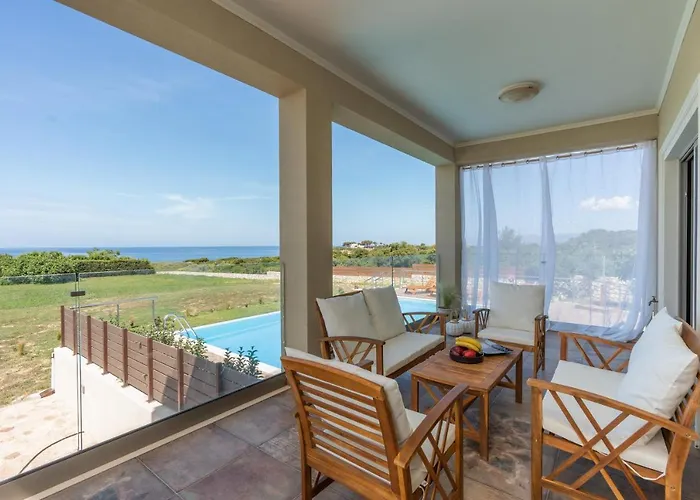 Aleli With Tennis Court Villa Minia