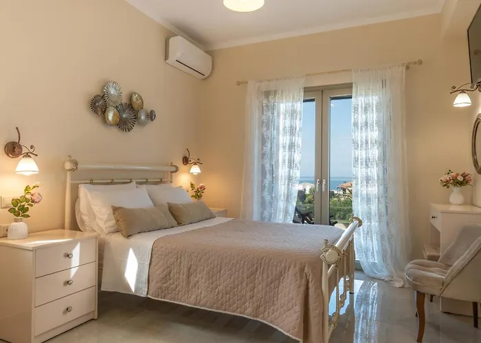 Aleli With Tennis Court Villa