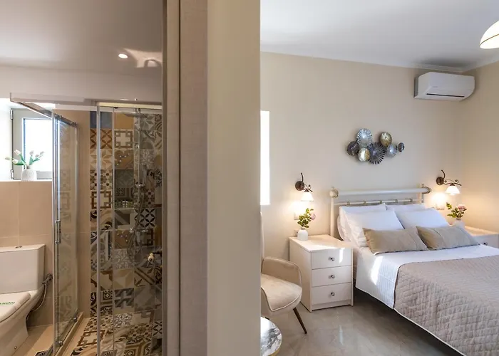 Villa Aleli With Tennis Court *