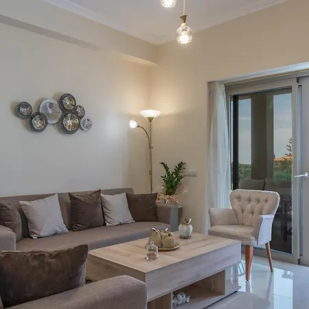 Aleli With Tennis Court *