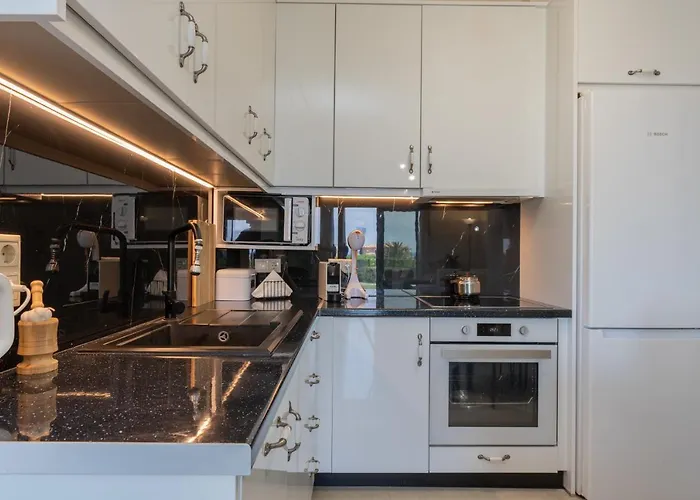 Villa Aleli With Tennis Court *