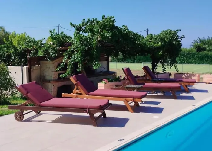 Villa Aleli With Tennis Court Minia