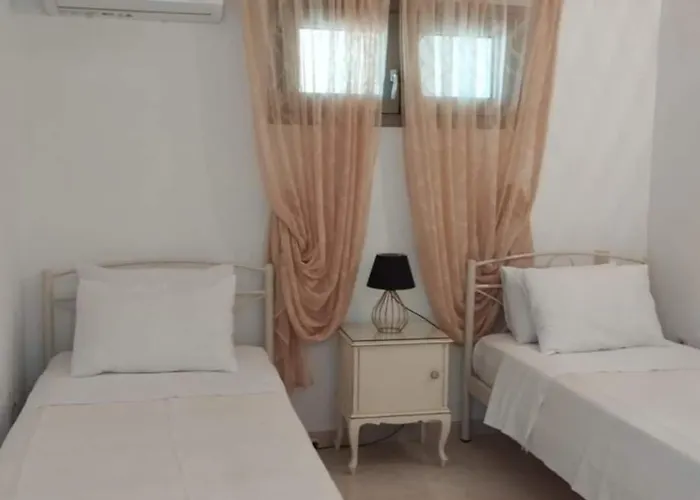 Villa Aleli With Tennis Court *